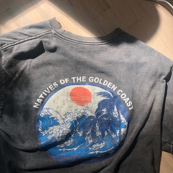 John Gault Cropped Tee - Picture 4 of 4